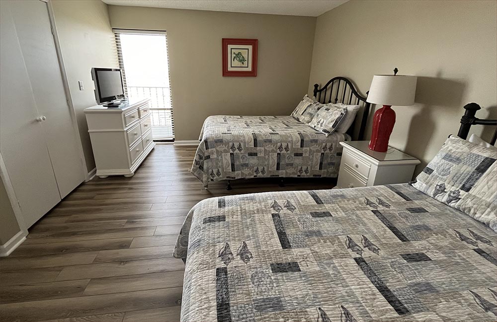 Guest room includes 1 queen bed private bathroom large flat screen TV!