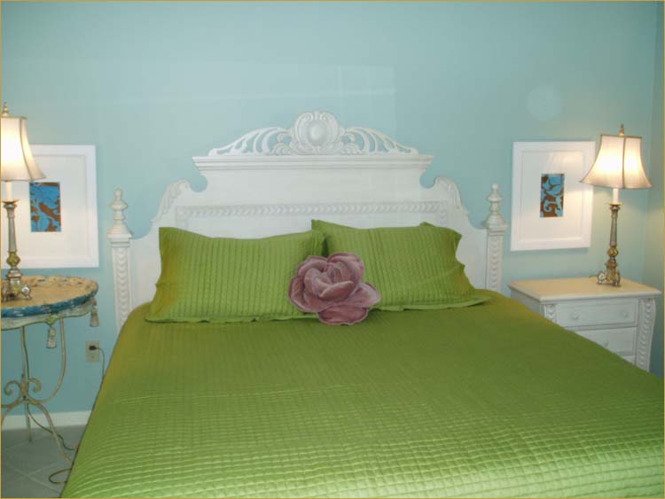Panama City Beach rentals, gorgeous master bedroom suite in this luxury private condo for rent by owner.