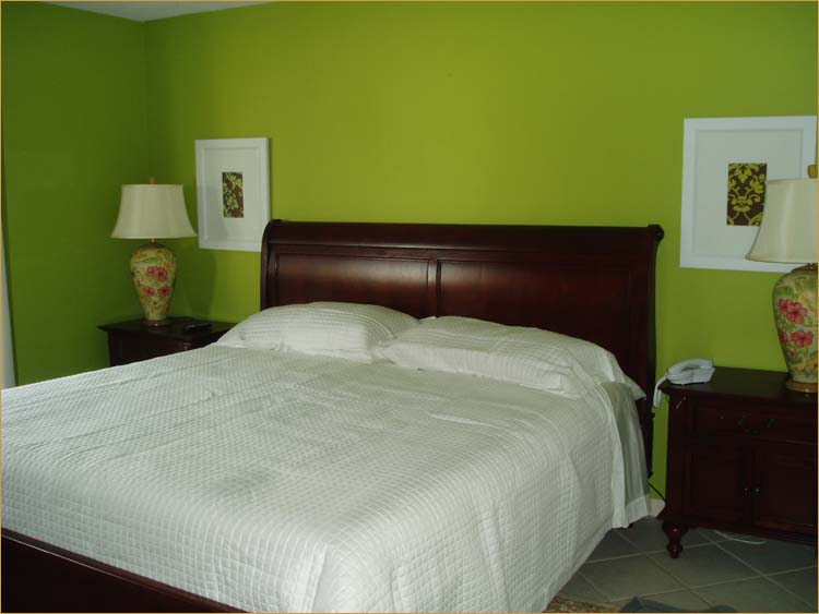 Panama City Beach rentals, gorgeous master bedroom suite in this luxury private condo for rent by owner.
