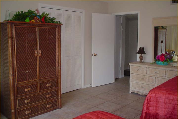 2 Bedroom Edgewater Golf Villa, offered for rent by owner sleeps 8
