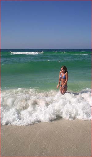 Weeeee Panama City Beach blue green gulf and powder soft sands.