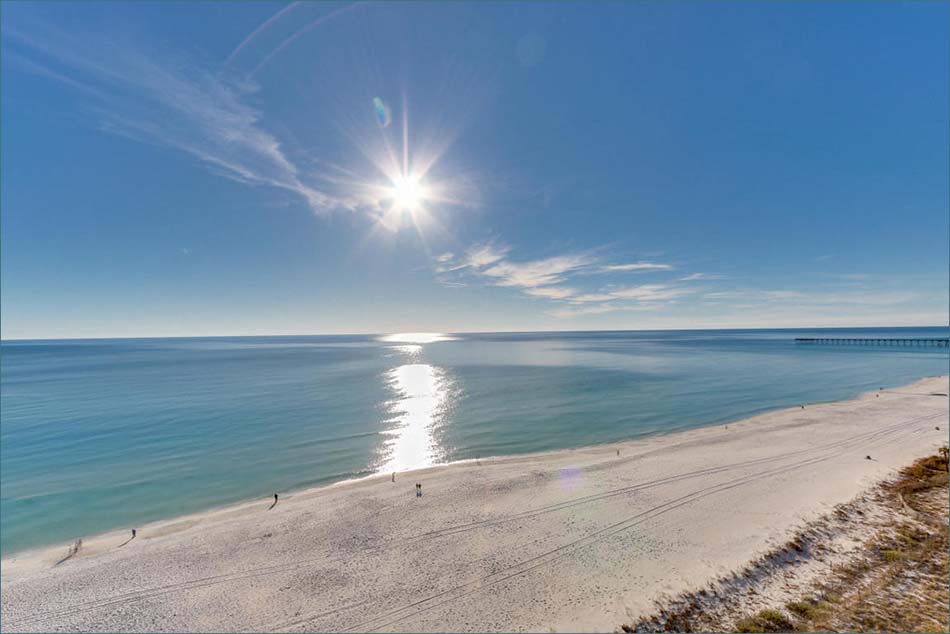 Unforgettable views from this 4thth floor vacation rental by owner on Panama City Beach, Florida.