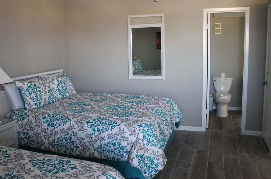 Luxury 3 bedroom 3 bath Panama City Beach condo at Edgewater sleeps 10