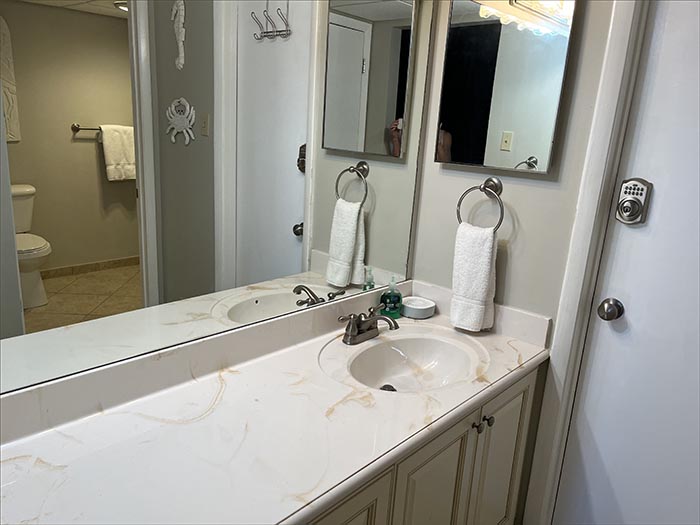 Large master bathroom with twin vanities, shower - all en-suite.