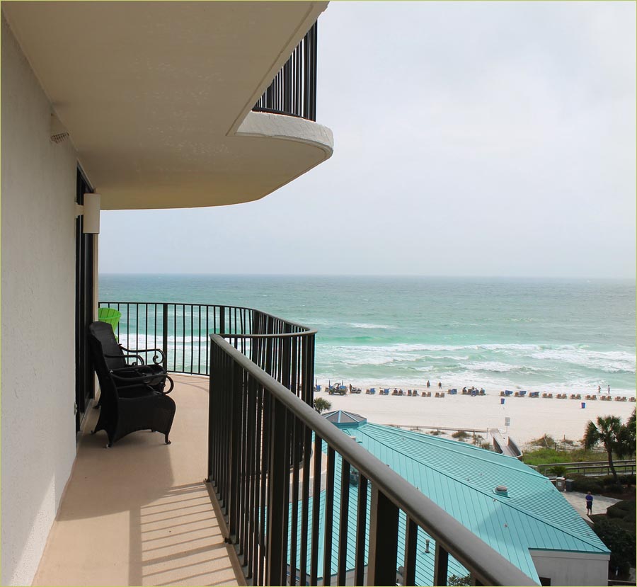 Florida Emerald Coast Deluxe 3 bedroom with wrap around balcony