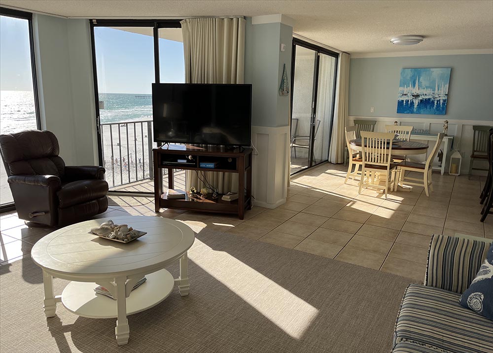 Private owner beach condo for rent in Panama City Beach, Edgewater Beach Resort.